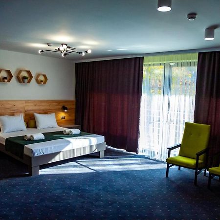 Institutul Muncii Hotel คีชีเนา ภายนอก รูปภาพ